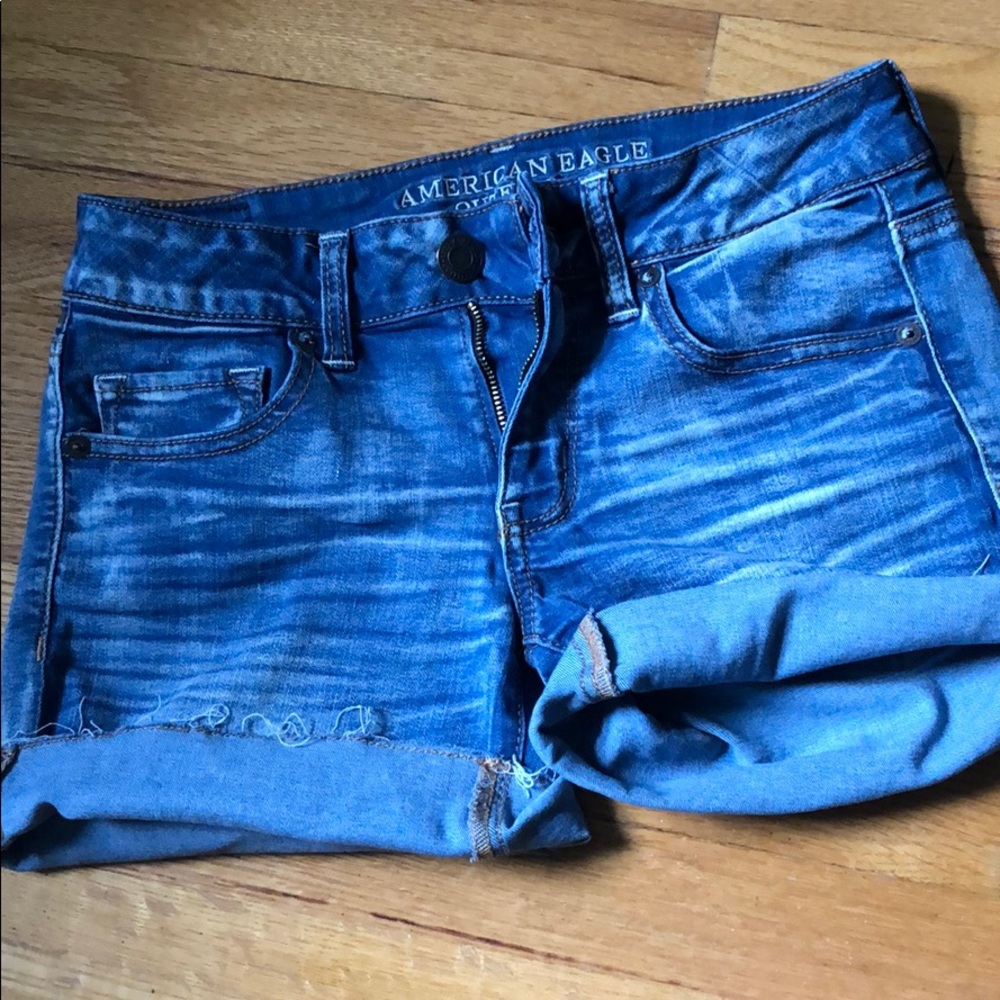 American Eagle midi jean shorts!